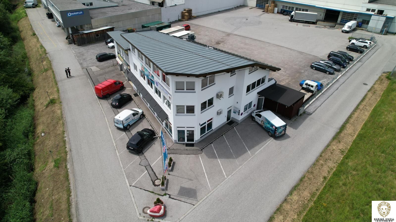 Attraktive Büro- / Praxisräumlichkeiten im 2. Obergeschoss - 108 qm in Vomp