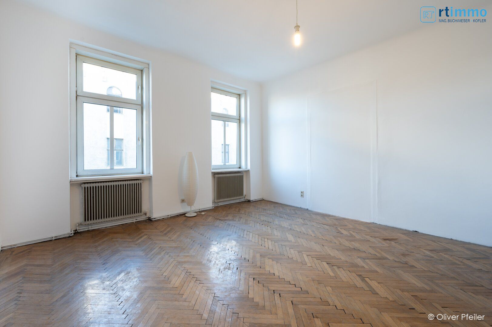 3 ZIMMER ALTBAUWOHNUNG MIT POTENTIAL - SANIERUNGSBEDÜRFTIG
