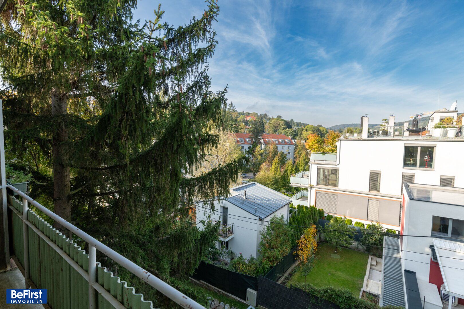 Tolle Gelegenheit: Sonnige, lichtdurchflutete 4 Zimmer Balkonwohnung