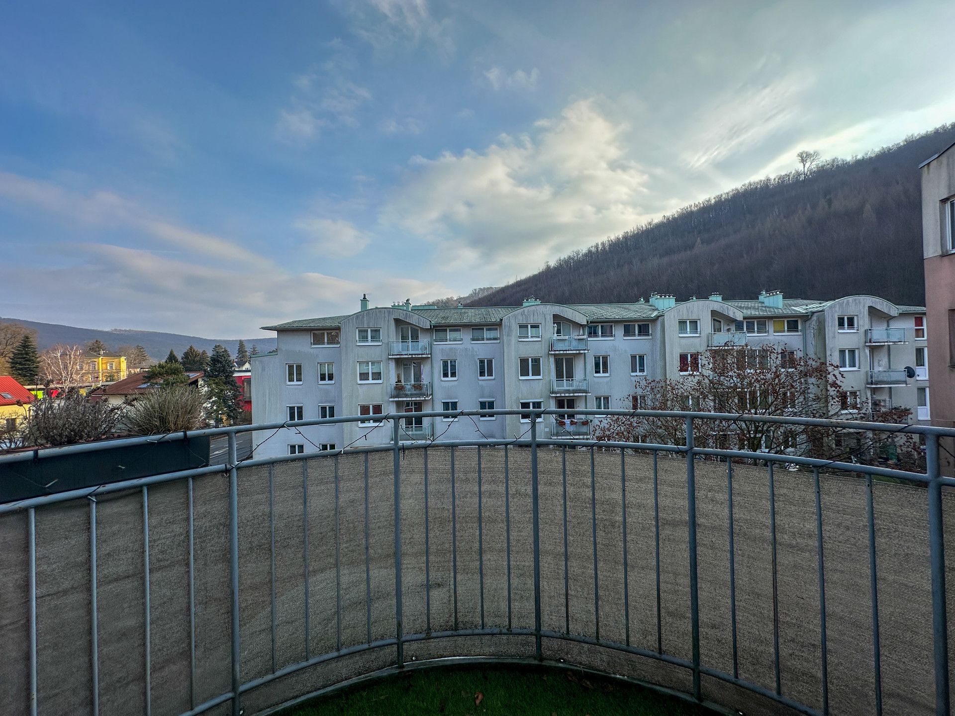 Charmante Wohnung mit Garage, Lift & Balkon