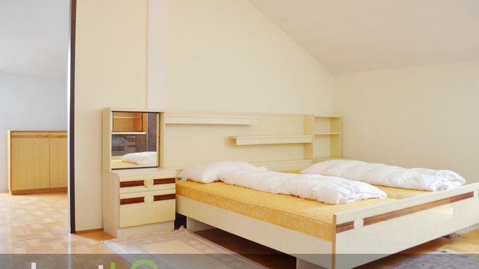 Zimmer 8 mit Blick zu Zimmer 7