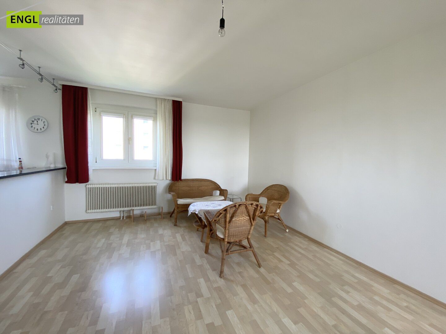 2 Zimmerwohnung mit Loggia und KFZ-Abstellplatz in zentraler Lage unmittelbar beim Leistungszentrum Südstadt