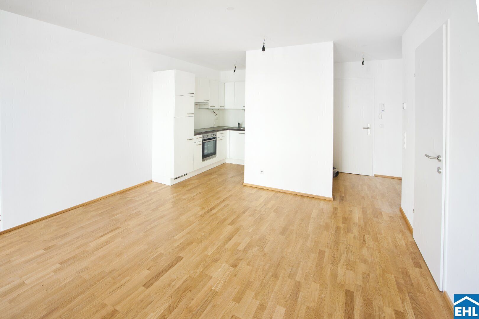 2-Zimmer-Wohnung mit Balkon & hervorragender Verkehrsanbindung