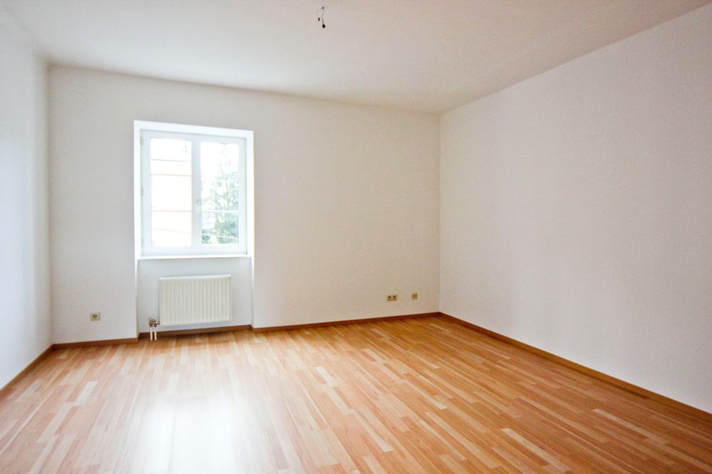 ANFRAGEN NUR PER MAIL 1 - ZIMMER // ITZLING