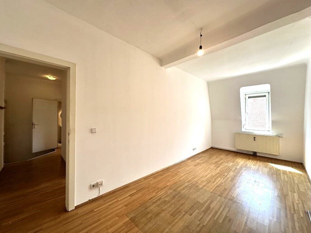 PROVISIONSFREI - WG geeignet - Lichtdurchflutete 3-Zimmer Wohnung in ruhiger, zentraler Lage neben dem Augarten Graz