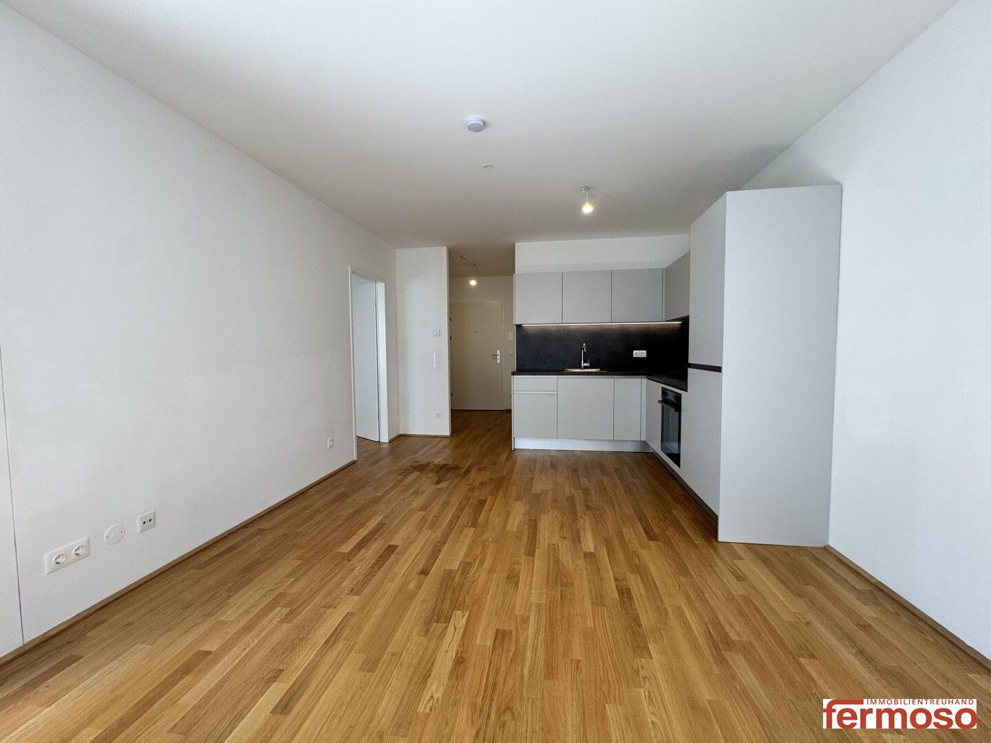 großartige 2-Zimmer Wohnung (ca. 43qm Wnfl. + ca. 4qm Loggia)