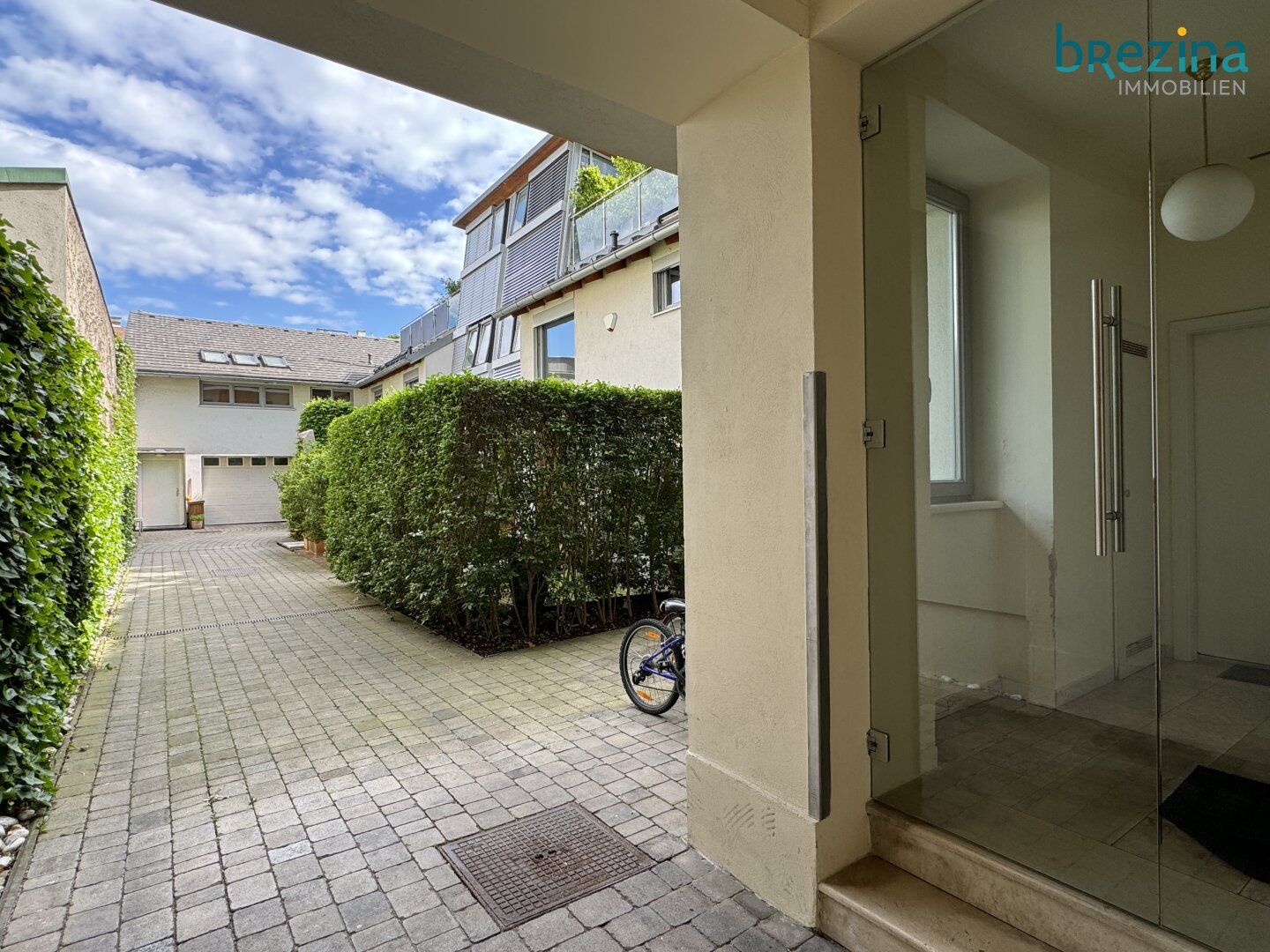 Ebenerdige Stadt-Wohnung oder Büro zum Wohlfühlen mit exzellenter Anbindung
