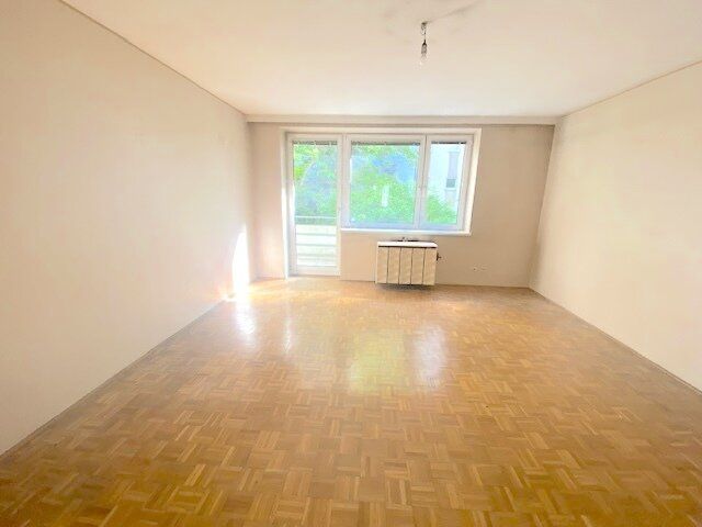 PROVISIONSFREI VOM EIGENTÜMER! UNSANIERTE 4-ZIMMER WOHNUNG MIT BALKON NÄHE LICHTENTALERPARK!