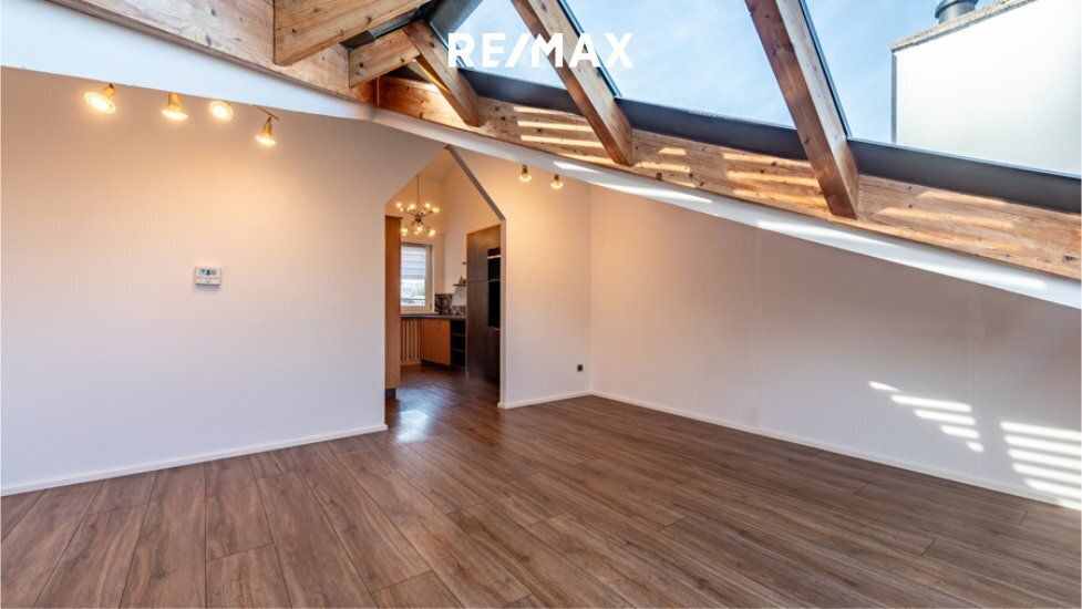 Klimatisierte lichtdurchflutete Dachgeschosswohnung in Attnang Puchheim