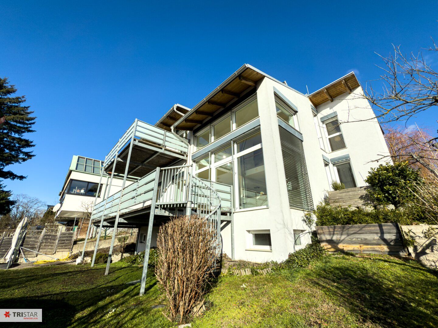 ::: STYLISCH UND MODERN - Architekten-Einfamilienhaus mit Außen-Pool, Sauna, Wellnessbereich und großer Sonnenterrasse - Kauf in 3003 Gablitz:::