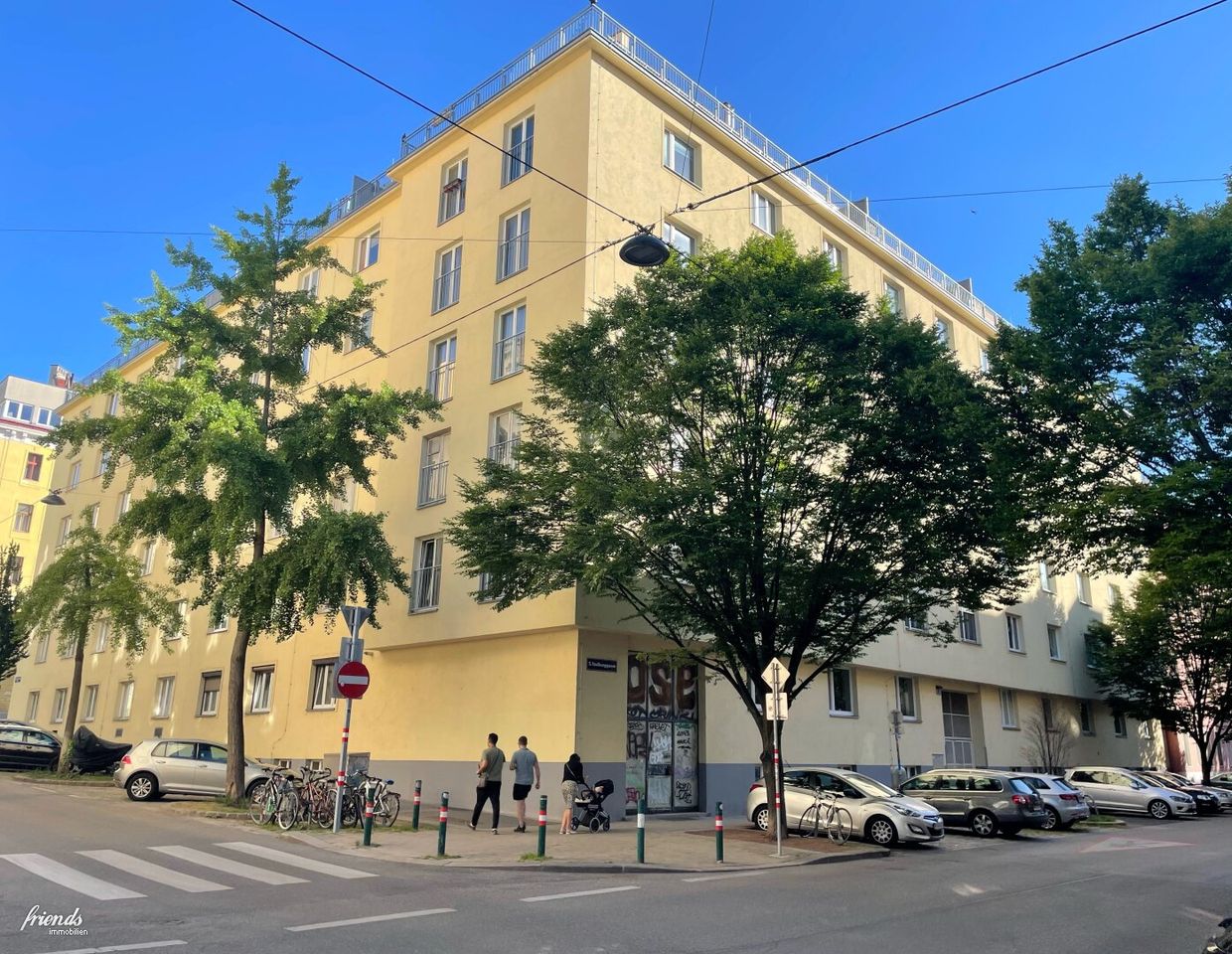 Sonnige 3 Zimmer Wohnung plus 7qm Küche im 3.Liftstock