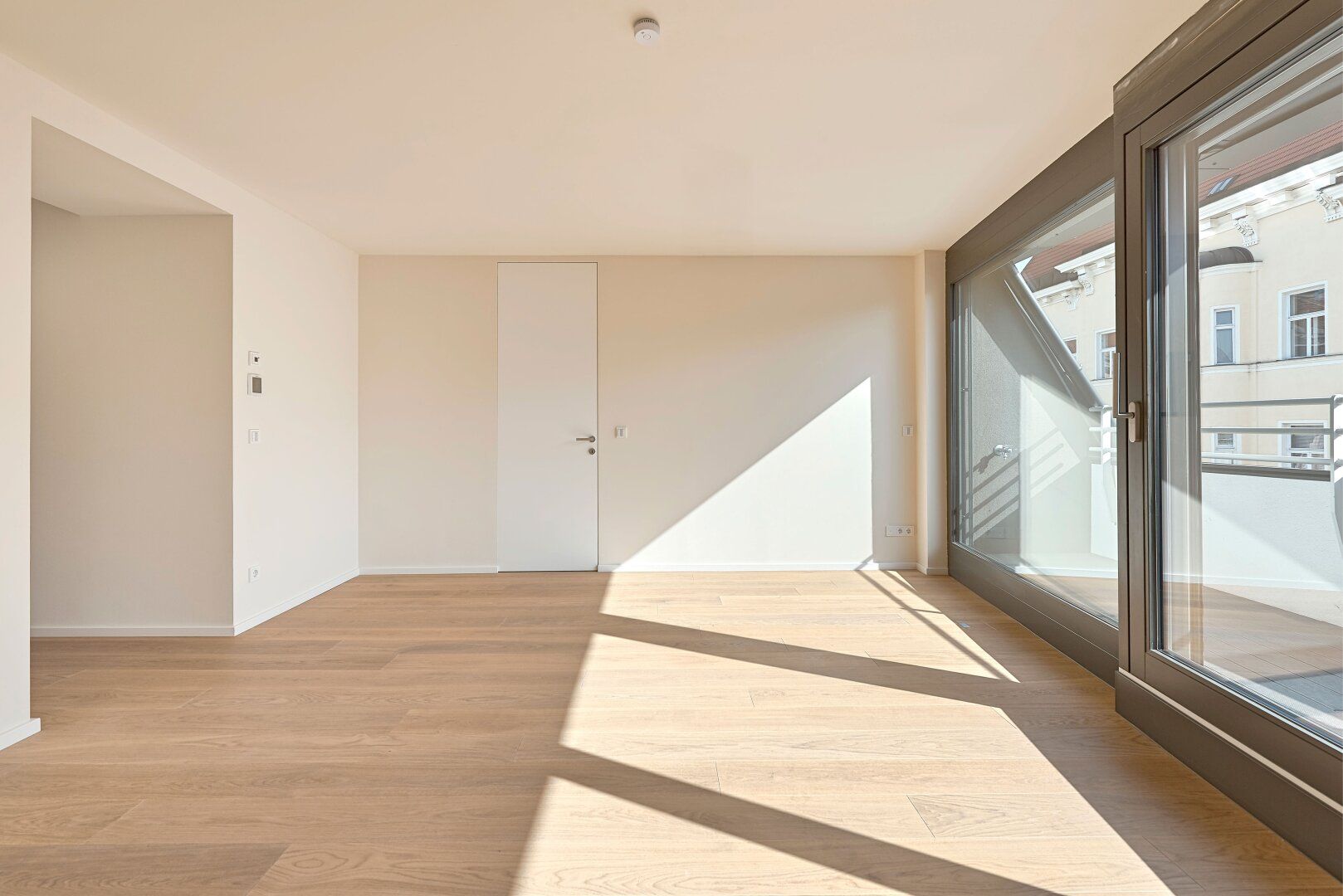 ESSENZ NO. 1 - Die neue Avantgarde des Wohnens - Exklusive 2-Zimmer-Wohnung mit Loggia