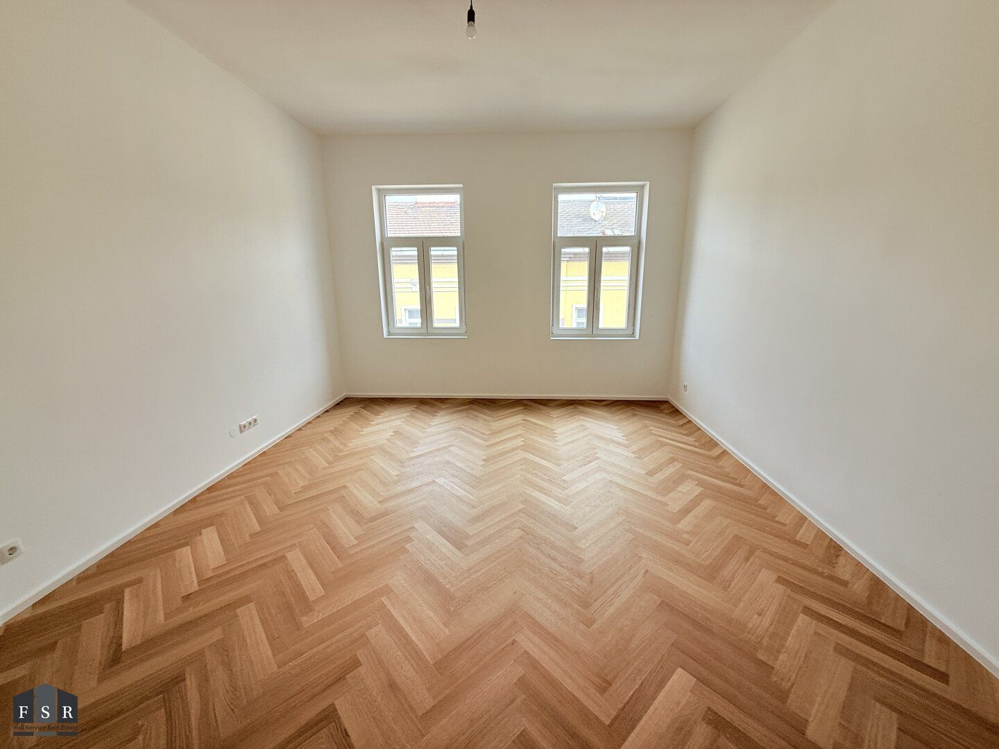 GENERALSANIERTE ALTBAUWOHNUNG (ca.95m²) mit BALKON (ca. 4m²) - 3 Zimmer - Vista 6