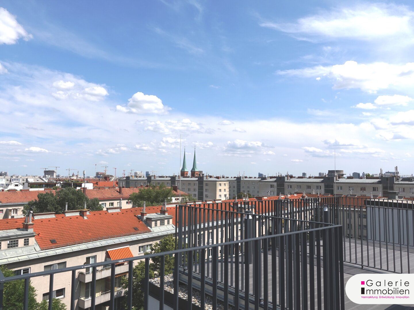 VIDEO: 360°-Ausblick auf Wien: Hochwertige 2-Zimmer-Wohnung mit Klima plus 2 private Dachterrassen!