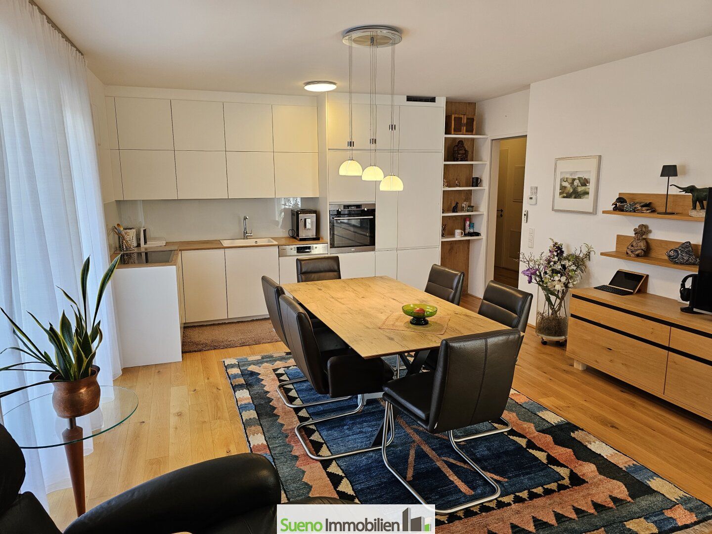 Premium Wohnung in Urfahr mit mega Balkon, Stellplatz, Gemeinschaftspool