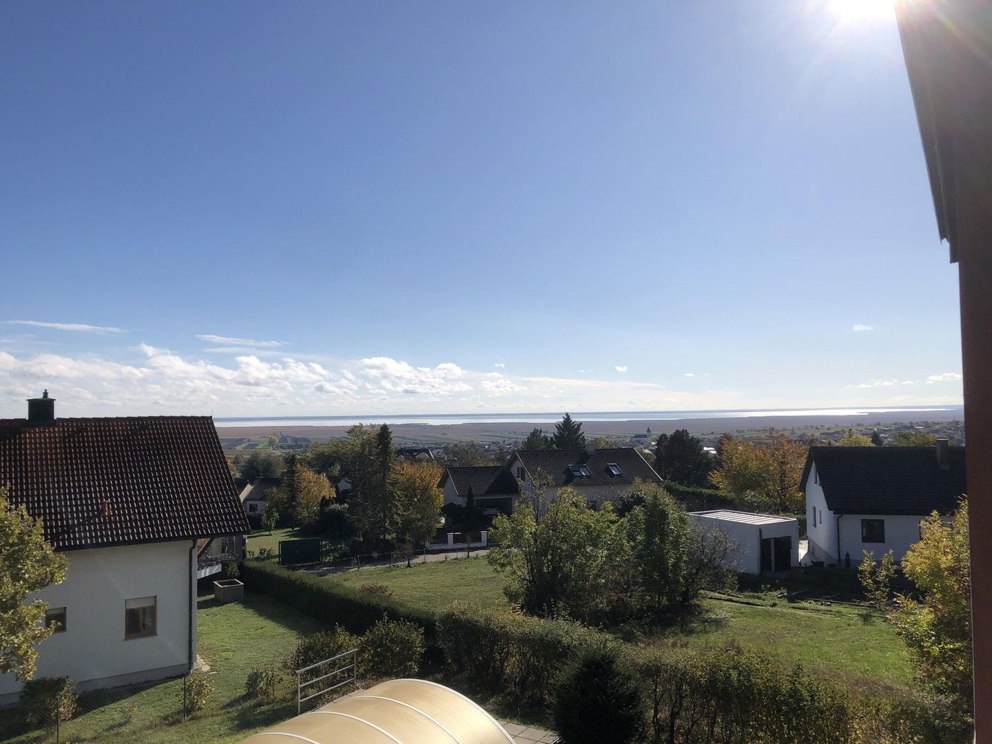 Ruhelage mit Blick auf den Neusiedler See