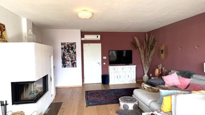 Ansicht Wohnzimmer Kamin