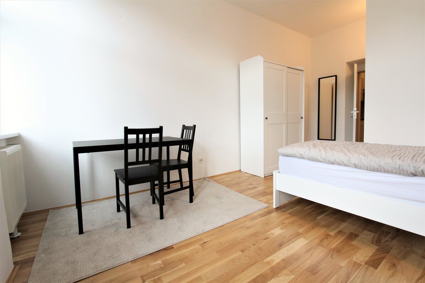 Möblierte 1-Zimmer-Wohnung in zentraler Lage! Kurzzeitvermietung!