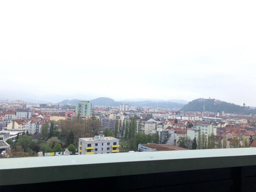 3-Zimmer-Wohnung mit Schlossbergblick!