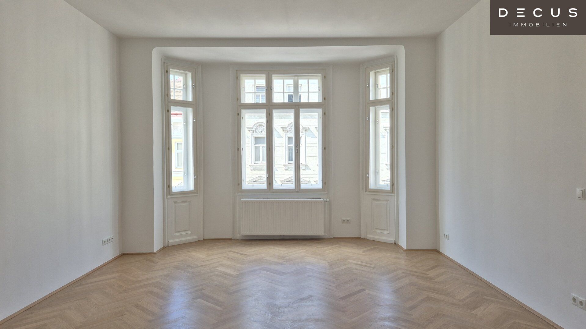 | 5 ZIMMER | ERSTBEZUG NACH SANIERUNG | REPRÄSENTATIVES HAUS |