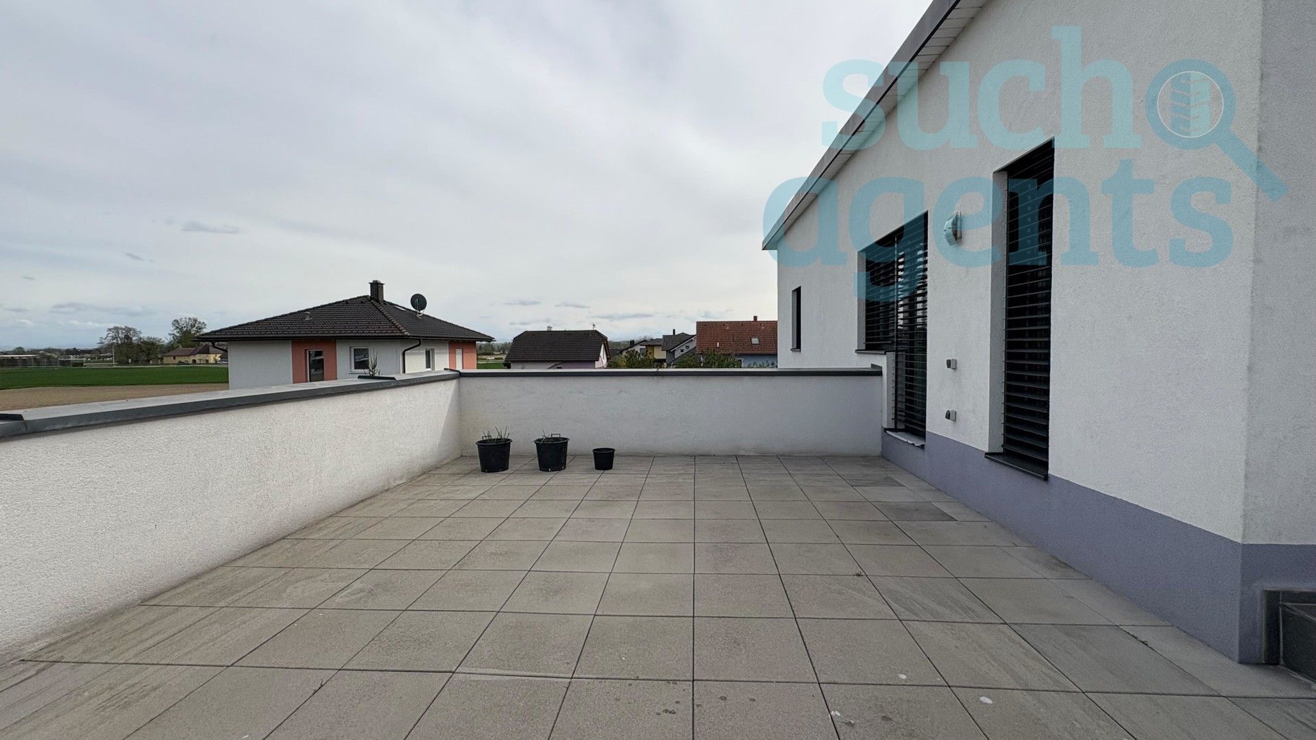 Penthouse Feeling in Mauthausen mit Garten und großer Terrasse