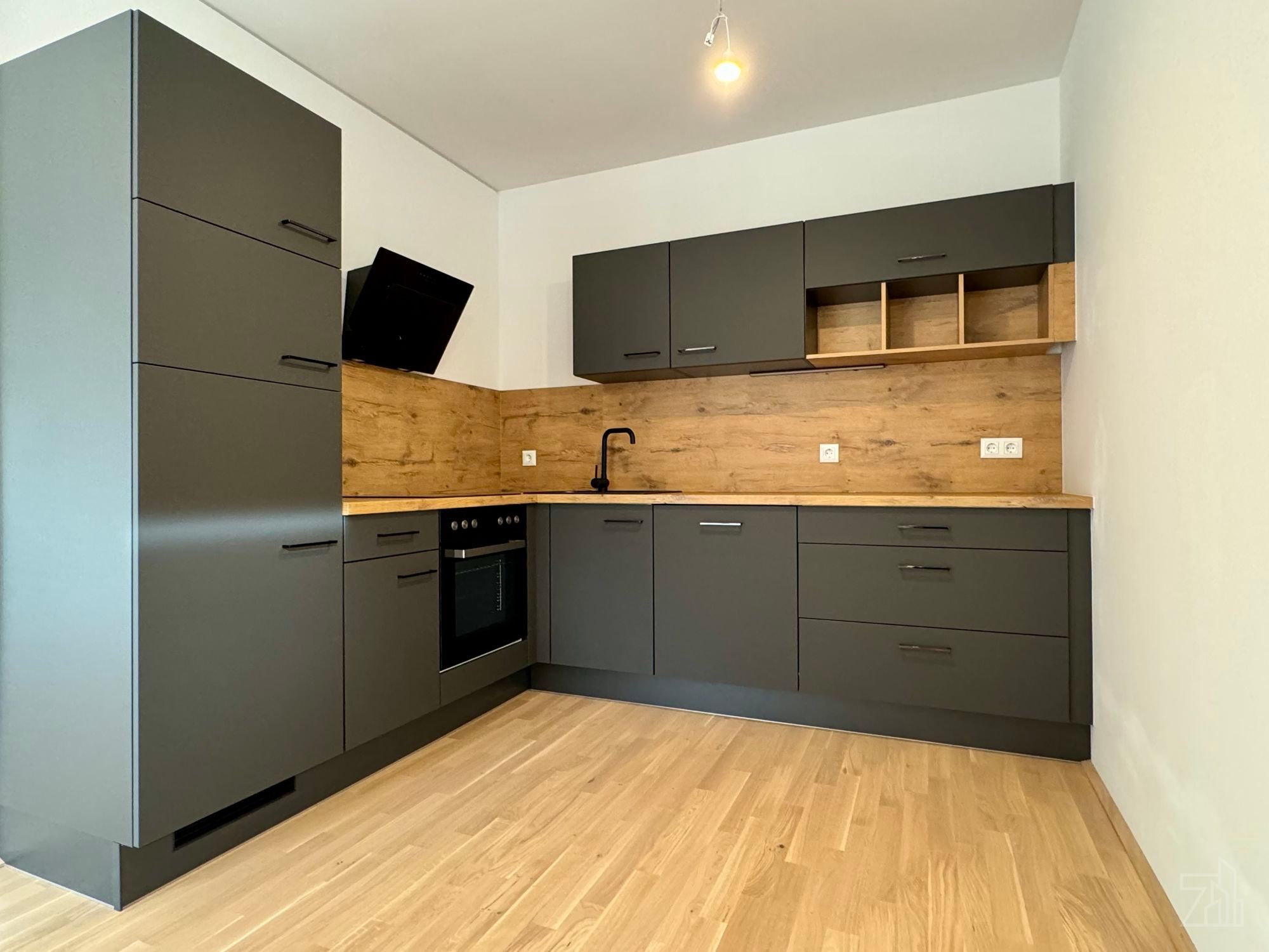 Idylle im Grünen - 2 Zimmer mit großem Balkon und Garagenplatz! Provisionsfrei