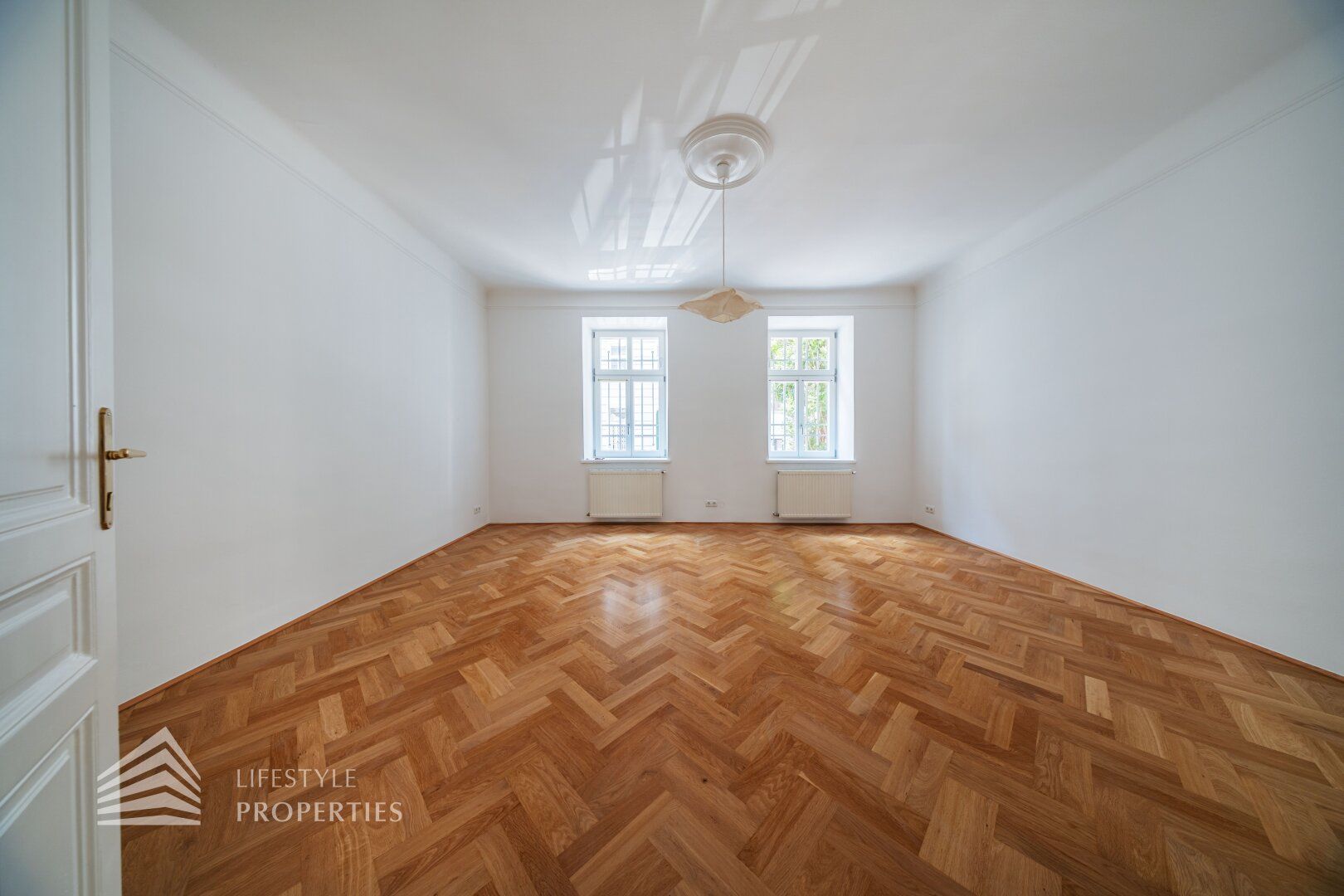 Helle 2-Zimmer Wohnung, Nähe Einsiedlerpark