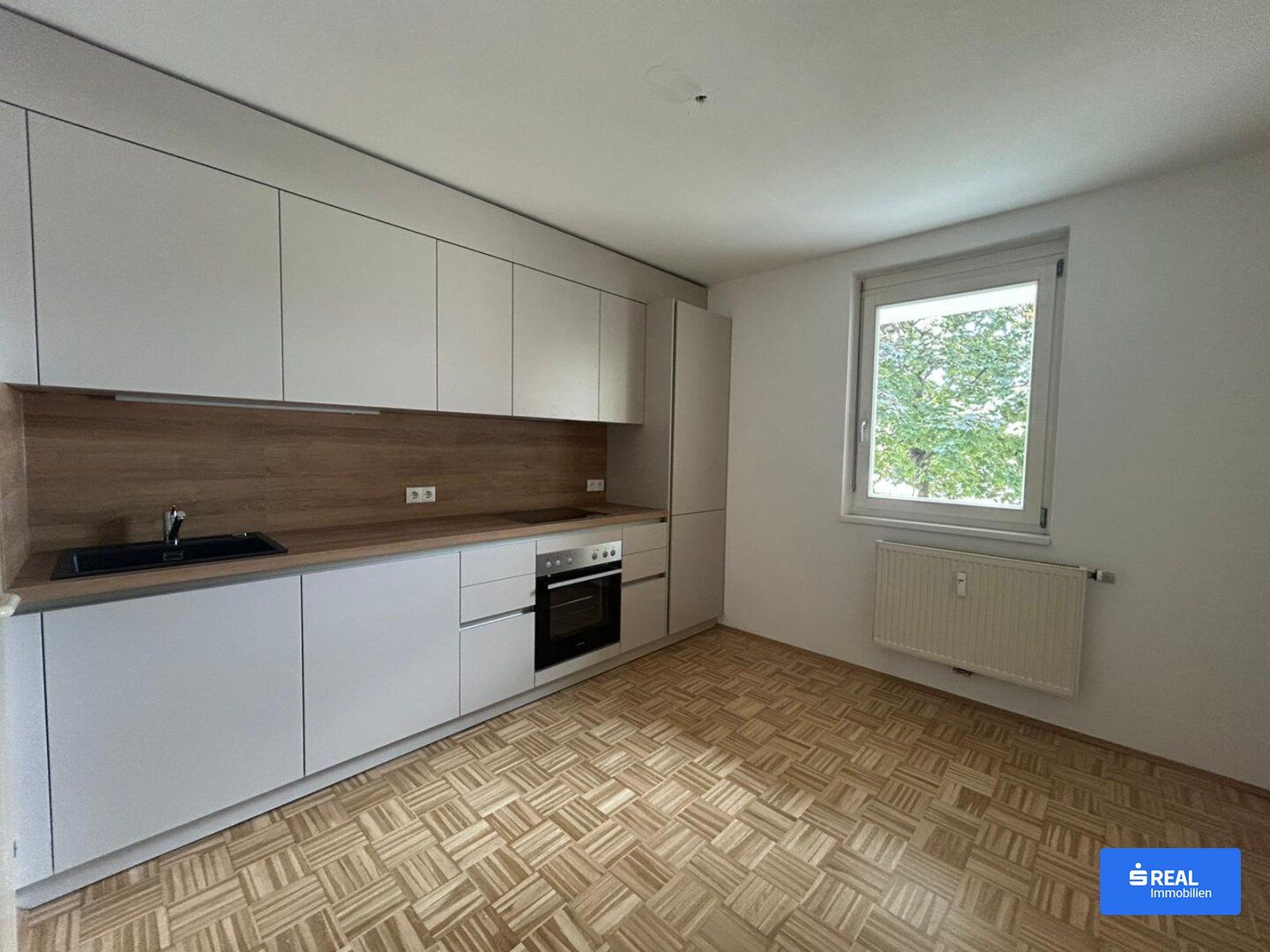 Teilsanierte Mietwohnung mit neuer Küche & Balkon in Wolfsberg - Reding!