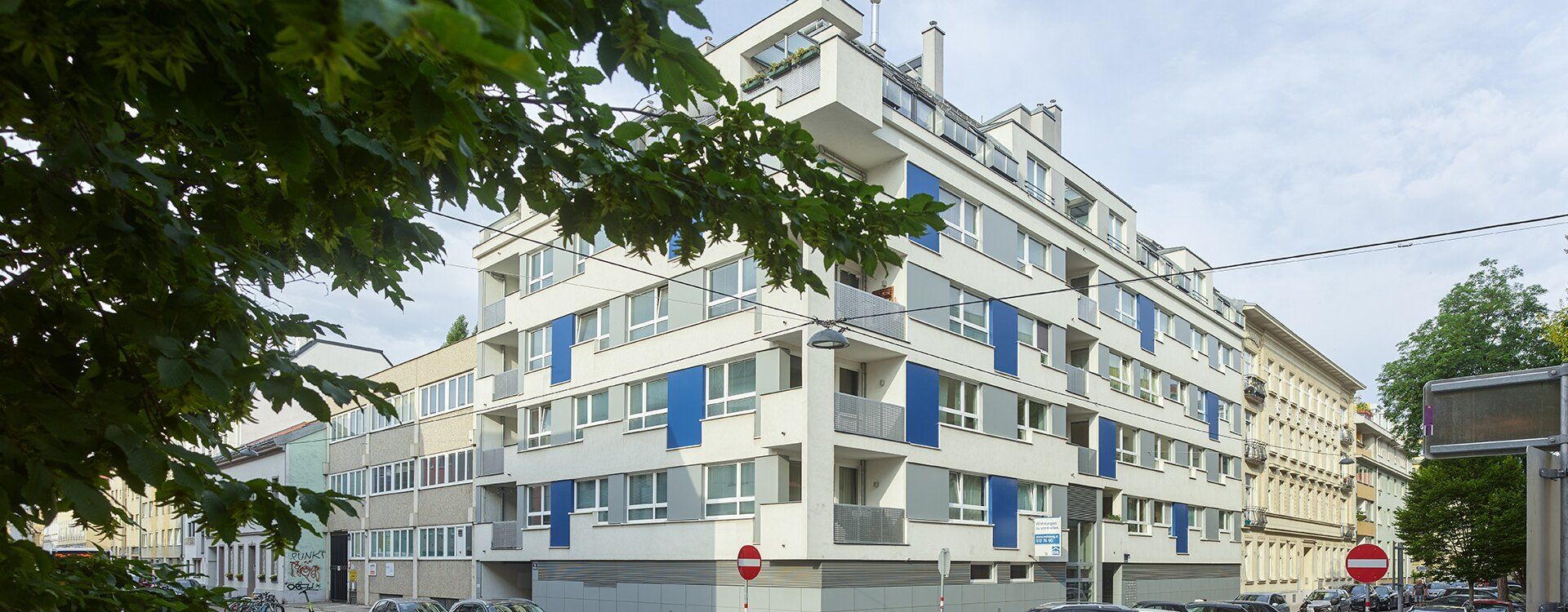 2-Zimmer-Wohnung inkl Küche, Balkon Außenfläche und Kellerabteil / RG17 Top 10