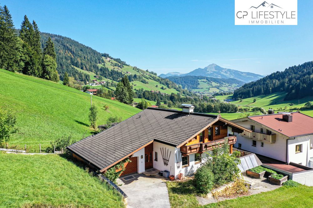 Charmantes Haus in sonniger Lage mit Bergblick und Freizeit-Einliegerwohnung