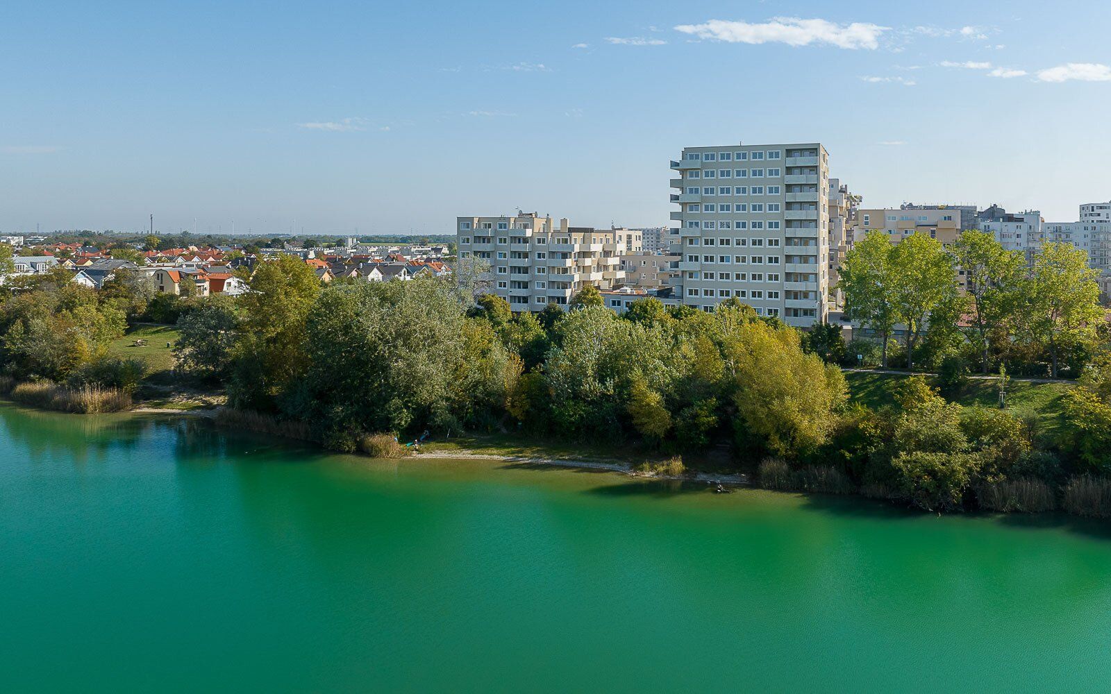 Leo am Teich - Wohnen am Wasser: 2 Freiflächen - provisionsfrei!