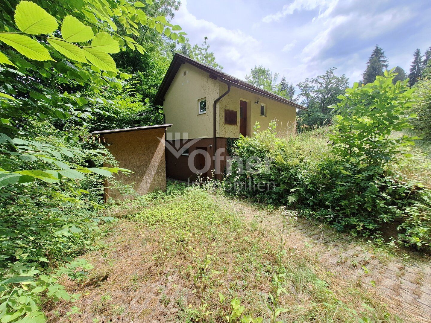 Wochenendhaus in idyllischer Alleinlage - nur wenige Minuten in die Stadt