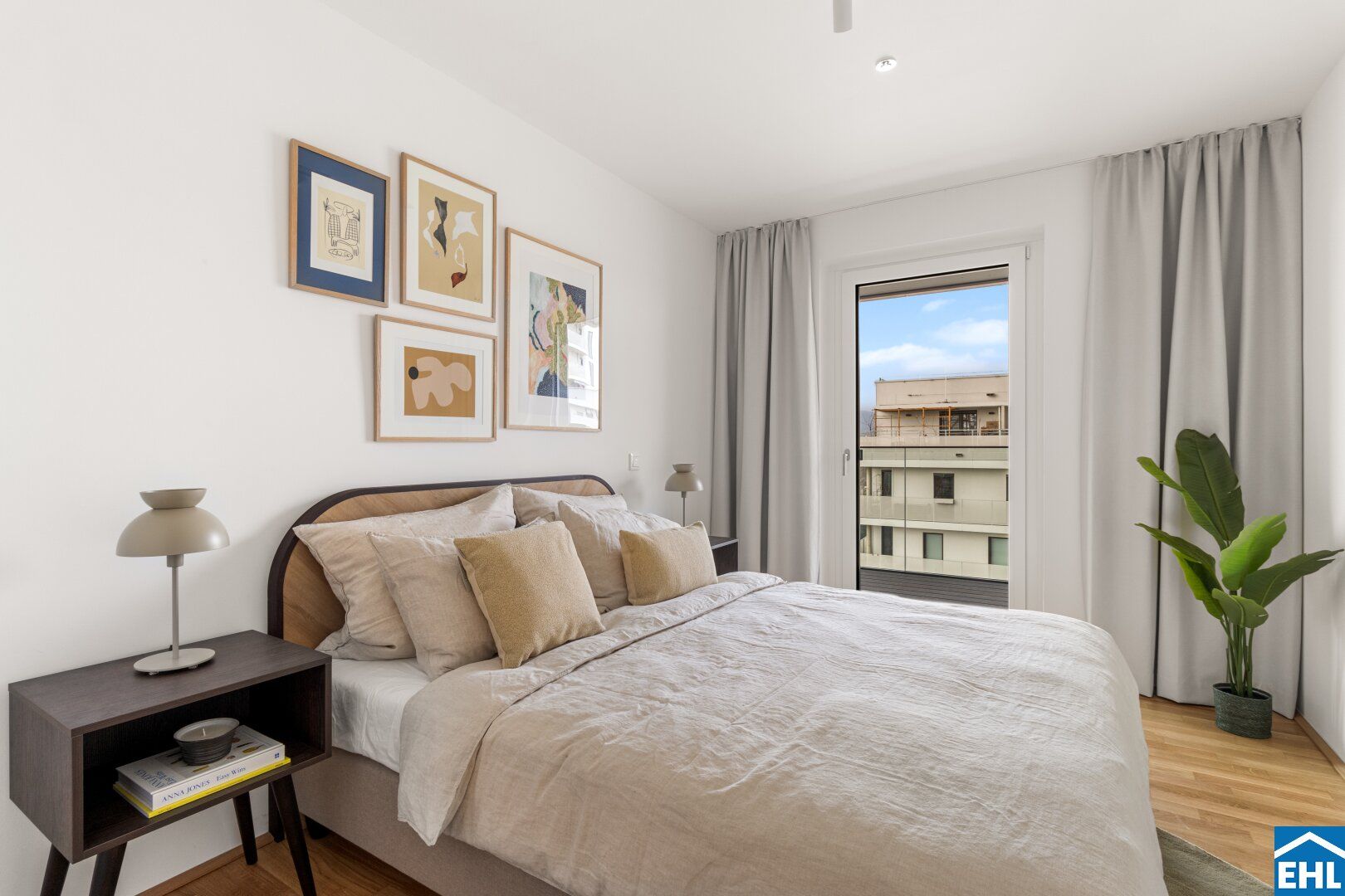 Modern Comfort with Urban Convenience
