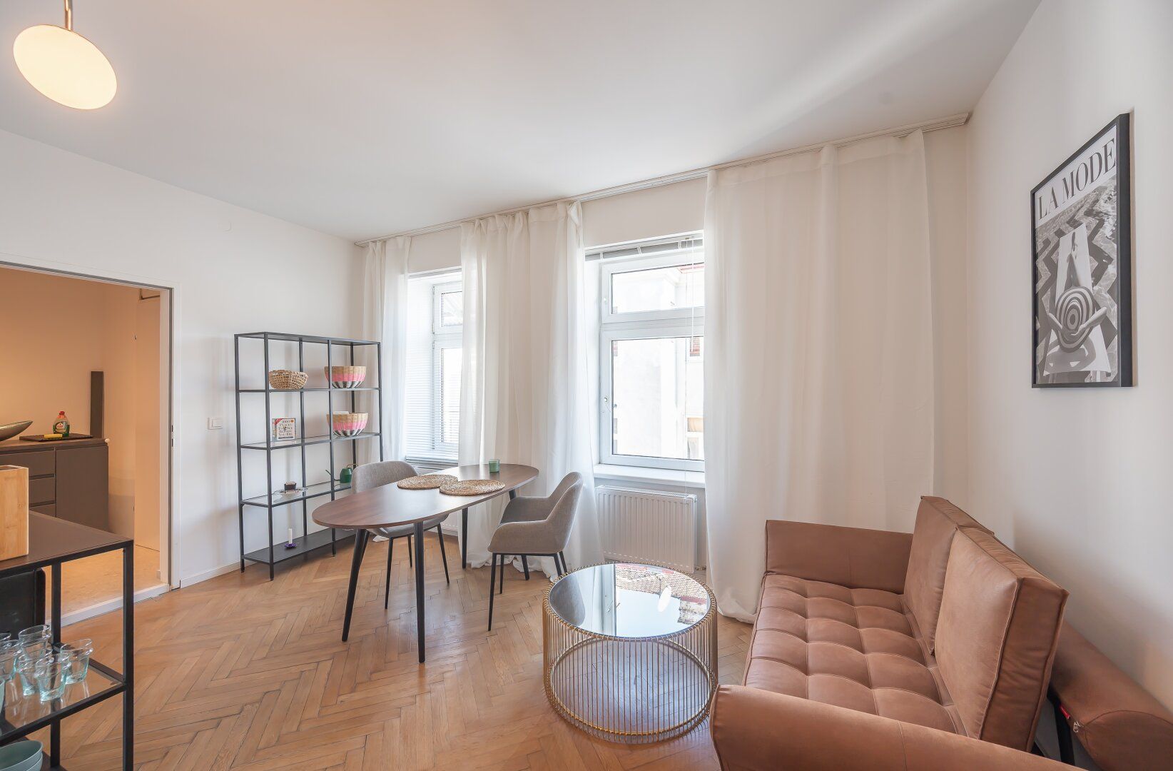 **NEU** gepflegte 1-Zimmerwohnung völlig eingerichet