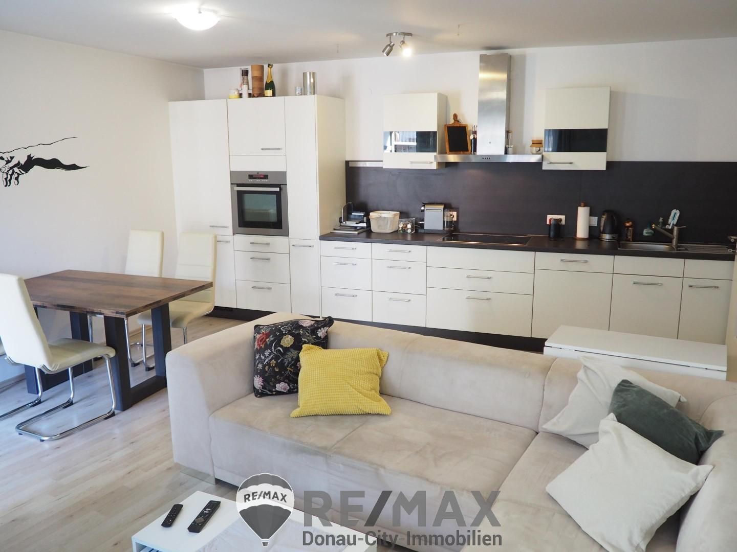 OPEN HOUSE - 