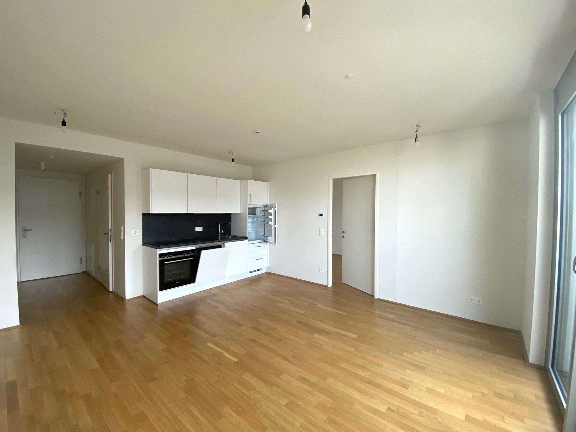 BelView Apartments: moderne, westseitige 2-Zimmer-Wohnung mit Freifläche im 17. OG zu mieten in 1100 Wien