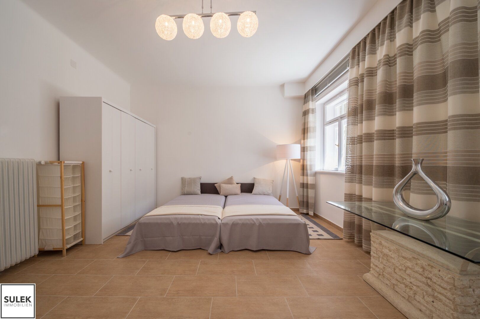 charmante, modernisierte & vollmöblierte Wohnung in Grinzinger Villa ab 1.7.25 // cosy, fully furnished apartment in an luxury Villa of 1914