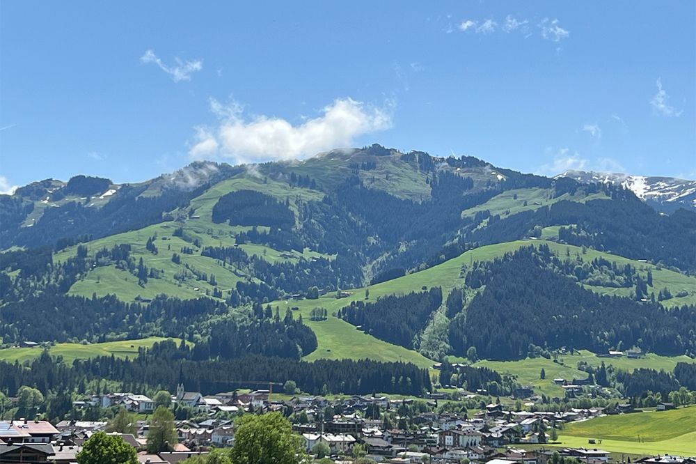Blick auf den Gaisberg! Sonnige Maisonette-Wohnung mit 140m² - Sofortbezug