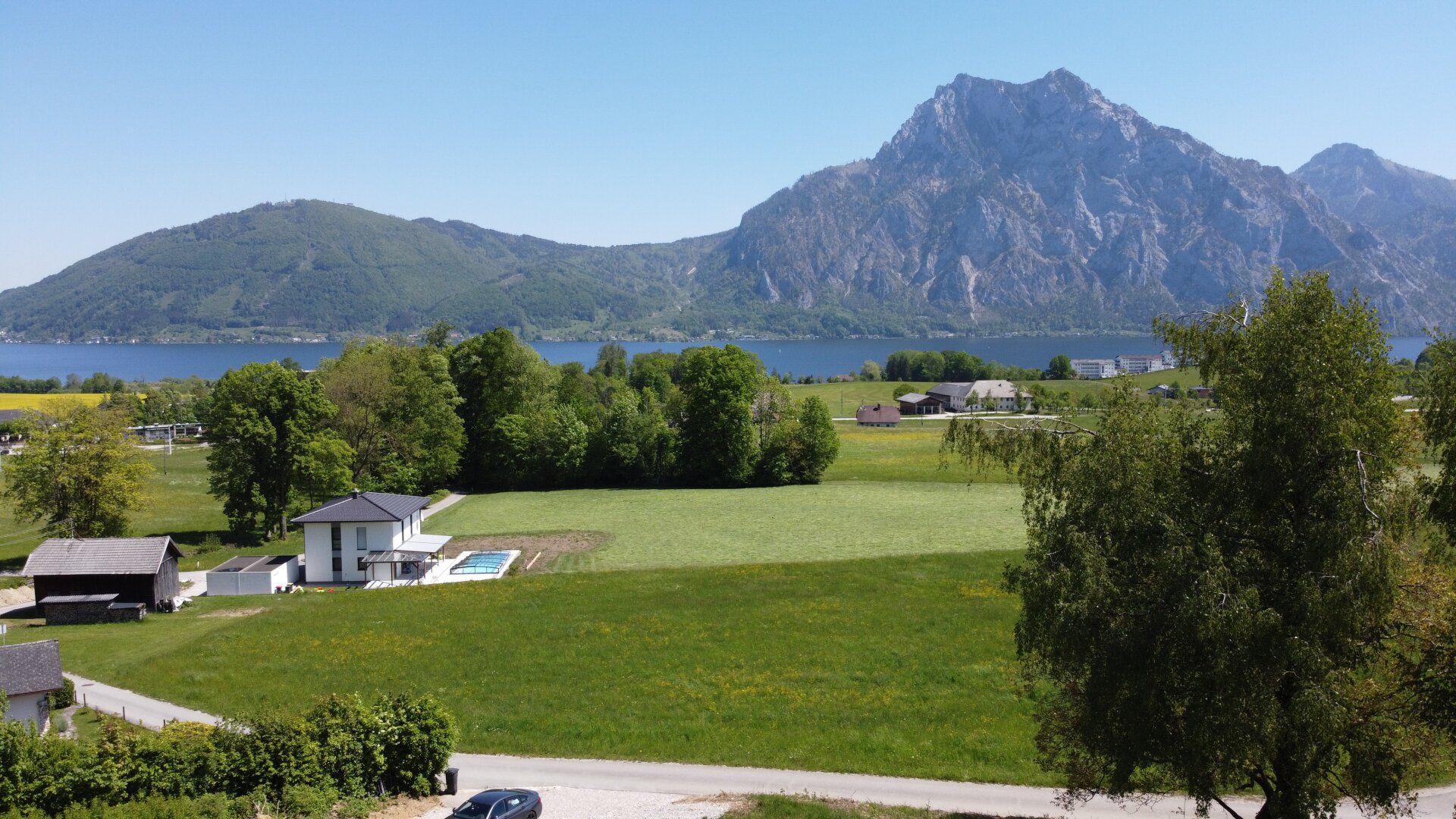 Prestige-Grundstück mit Traunsee-Panorama und Studie für eine Luxusvilla - Ansicht 2