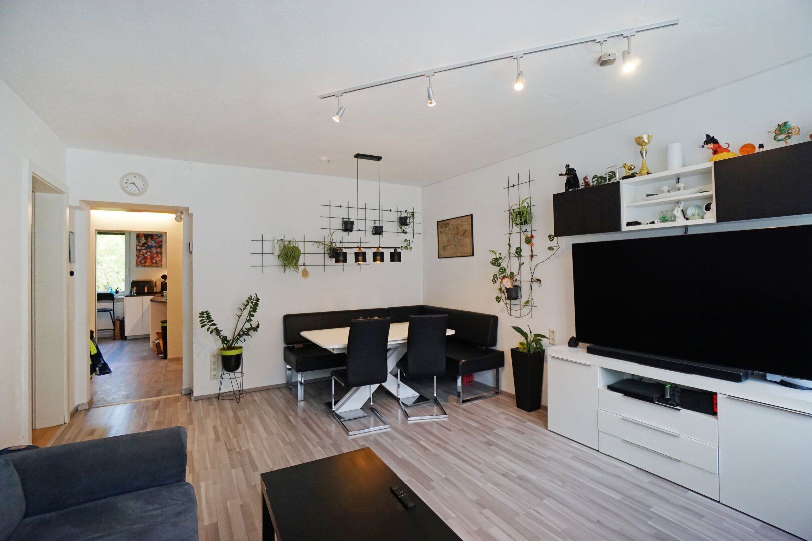 4-Zimmer-Wohnung in Penzing: Familienfreundlich & naturnah gelegen