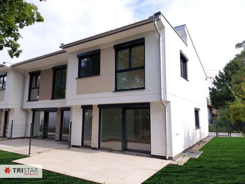 Modernes Reihenhaus in 1220 Wien: Erstbezug mit Garten und Terrasse für 799.900 €!