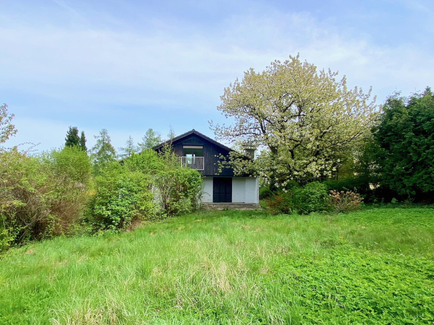HAUS zu SANIEREN mit GARTEN im Wienerwald