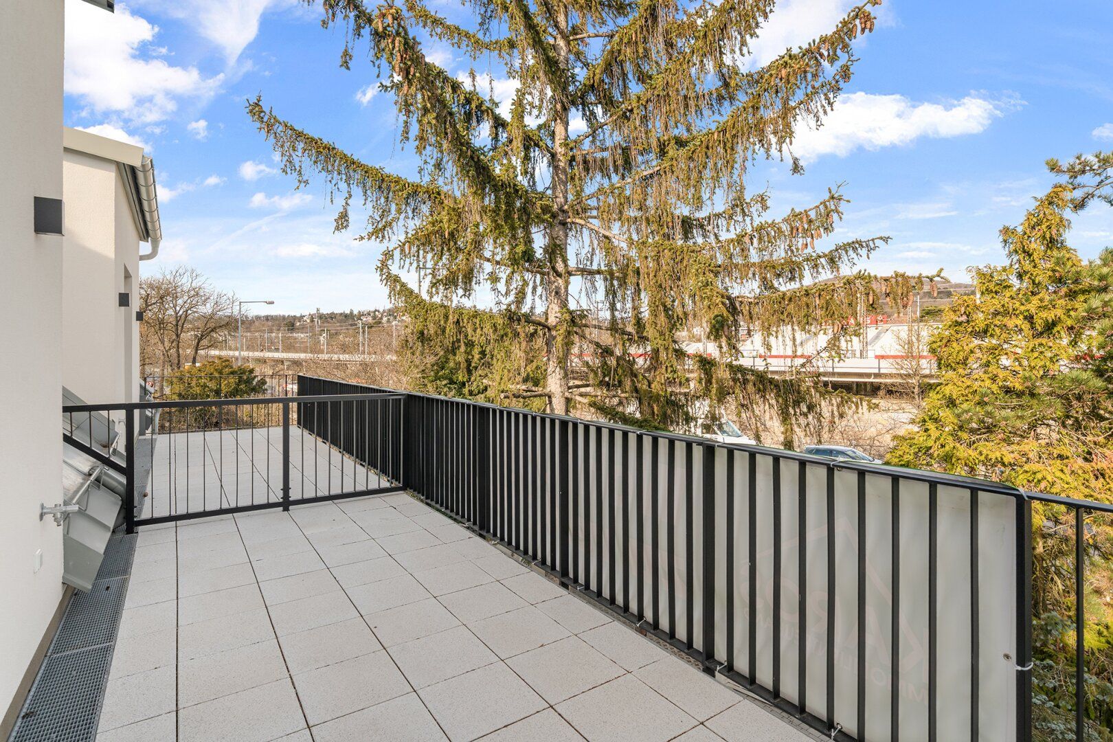 Apartament me 4 dhoma, 105 m²