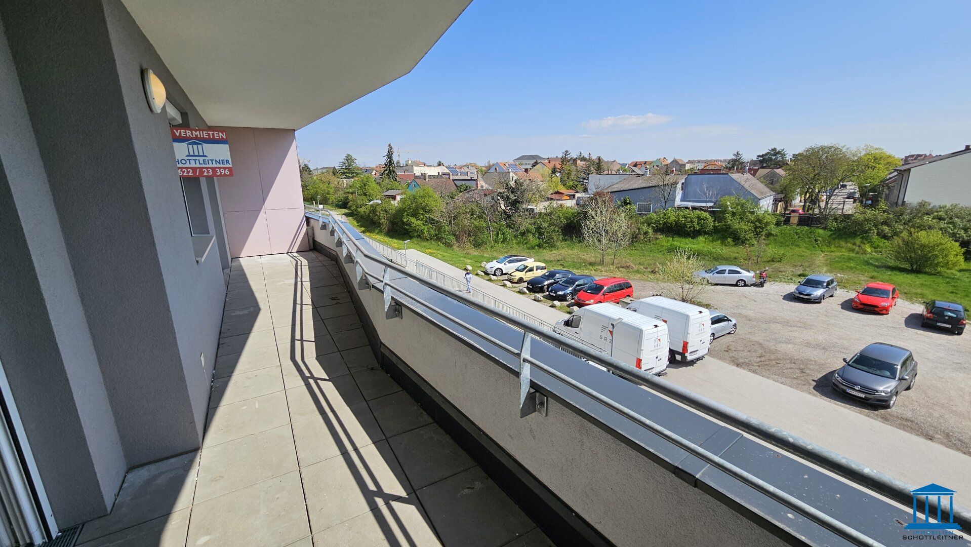 Geförderte Genossenschaftswohnung im 2. Liftstock mit Loggia & Tiefgaragenparkplatz (Top 14)
