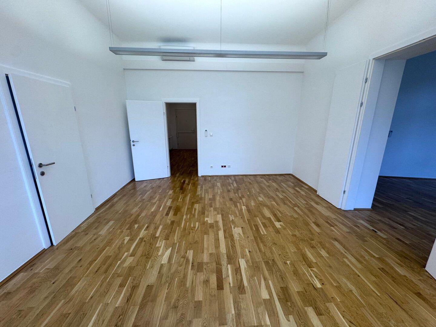 Großzügige, beeindruckende Bürofläche auf der Währinger Straße zu mieten! - Ansicht 4