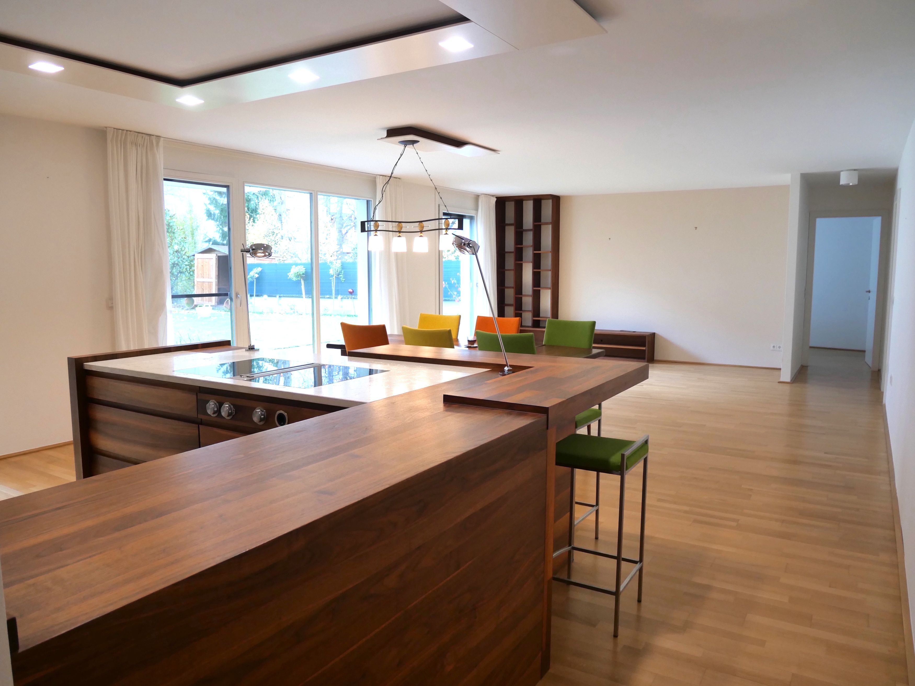 PREMIUM 4-ZIMMERWOHNUNG | 2 BÄDER | GROSSER EIGENGARTEN | FUSSBODENHEIZUNG | FRIEDLICHE LAGE