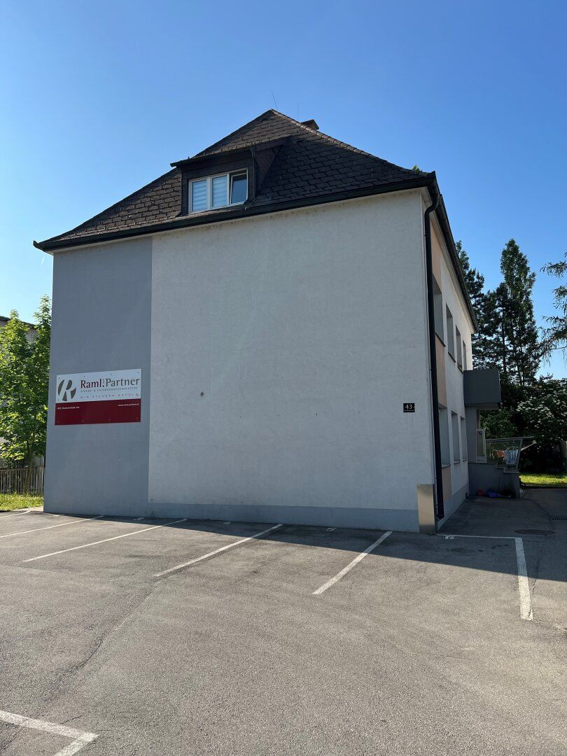 Helle Familienwohnung Neue Heimat!