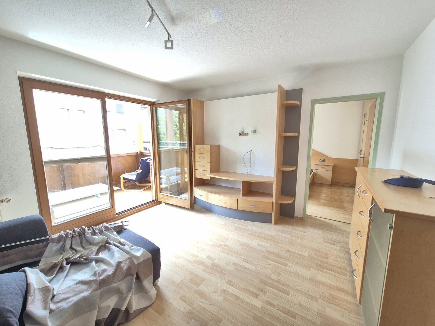 Gepflegte 4-Zimmer-Wohnung mit 2 Balkonen in Toplage