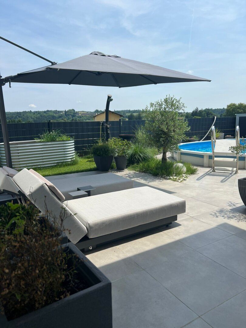 Fernitz-Mellach! Traumhaus in sonniger Lage - Doppelcarport - tolle Poolanlage - perfekte Energieeffizienz - extrem niedrige Betriebskosten!
