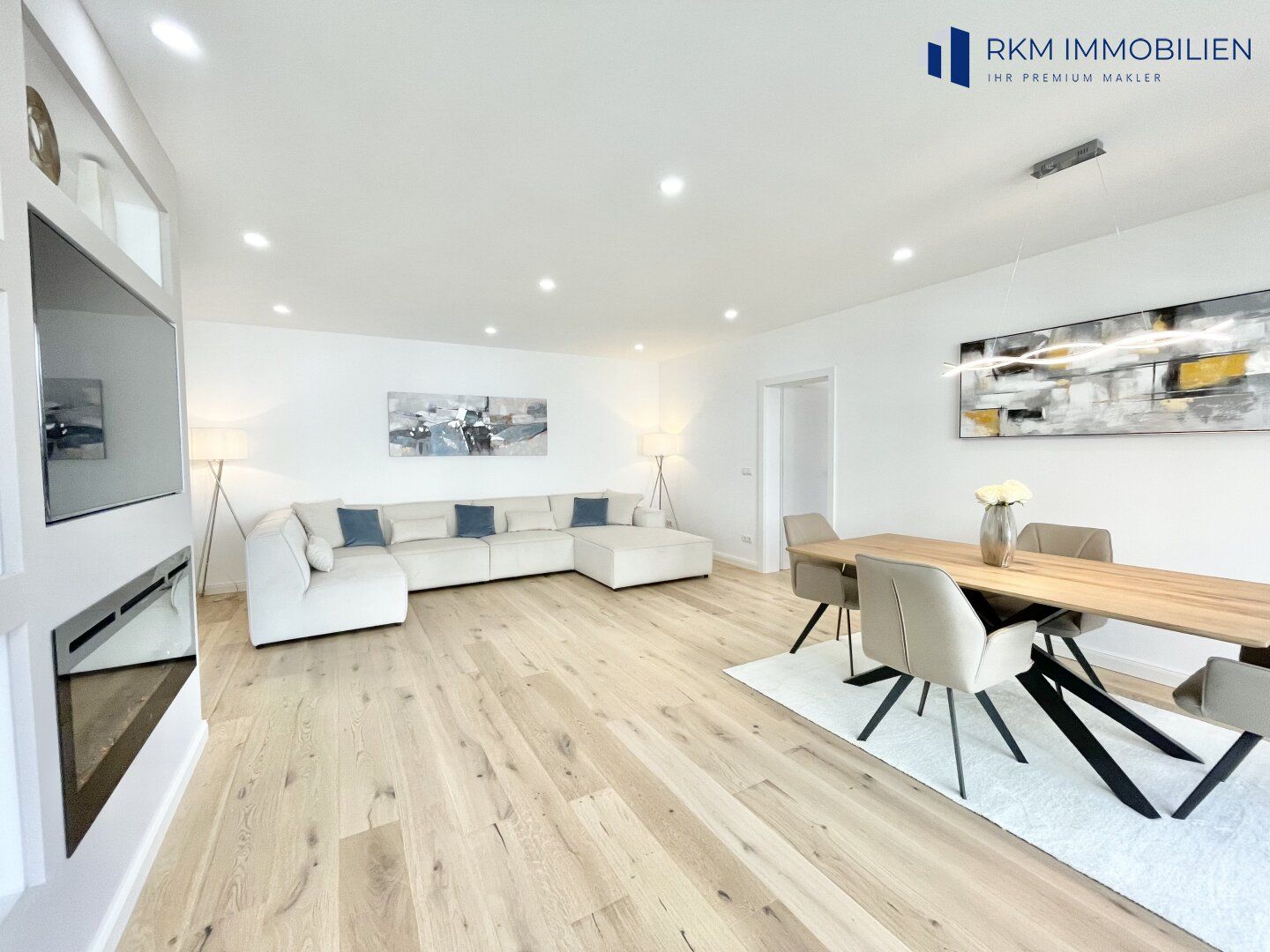 Erstbezug in 1180 Wien: Traumhafte 4-Zimmer-Wohnung mit Loggia und 2 Garagen!